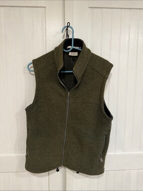 ibex Olive Green Wool Vest with High Collar multi pocket size S